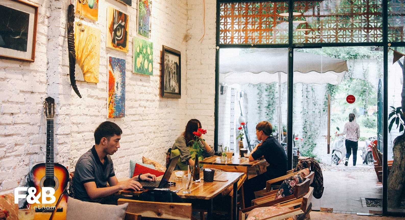cá nhân hóa trải nghiệm nhạc cho quán cà phê