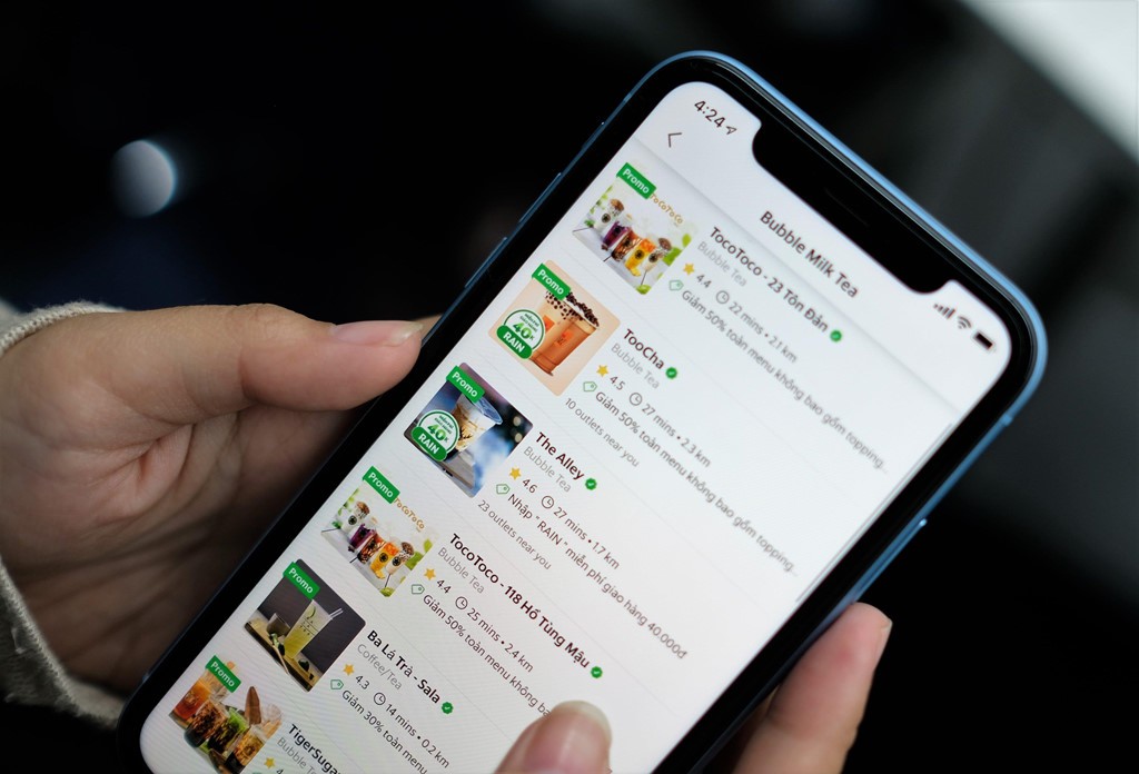 GrabFood, Go-Food 'tiếp tay' cho việc xả rác thải nhựa?