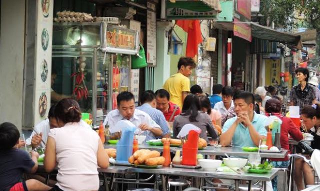 Dau Nam Dai Co Cho Pho Com Tam 2