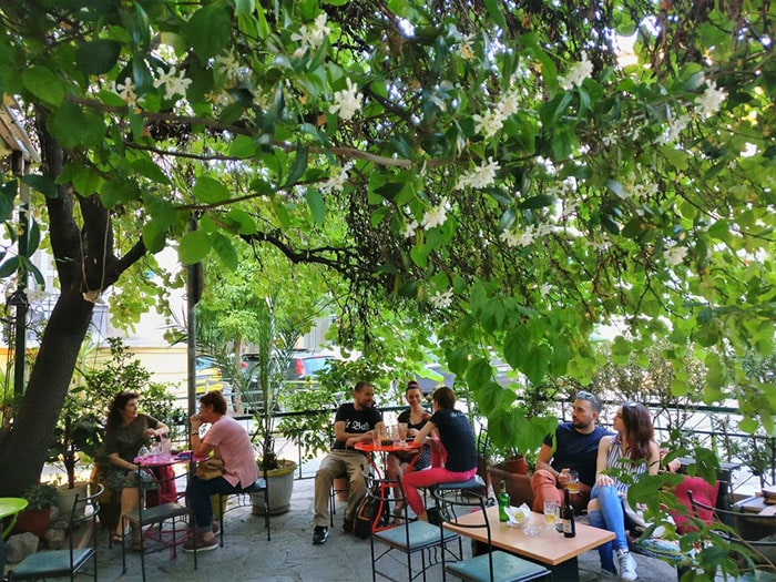 kinh nghiệm mở quán cafe sân vườn