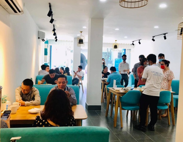 kinh nghiệm mở quán cafe cơm văn phòng