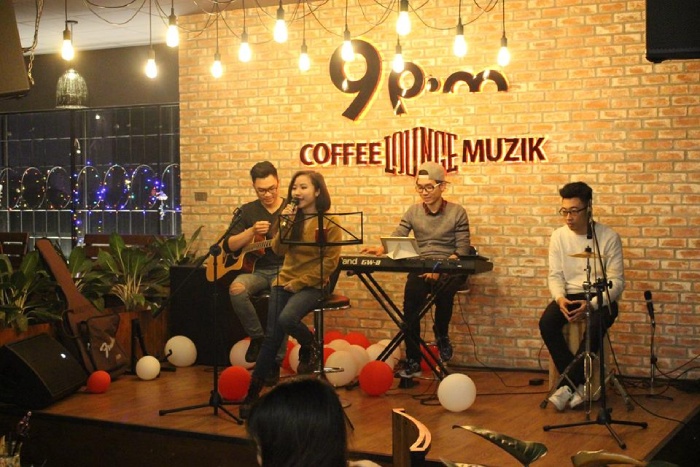 Mô Hình Quán Cafe Âm Nhạc