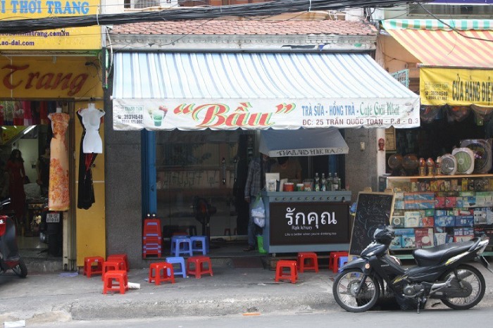 mở quán trà sữa vỉa hè