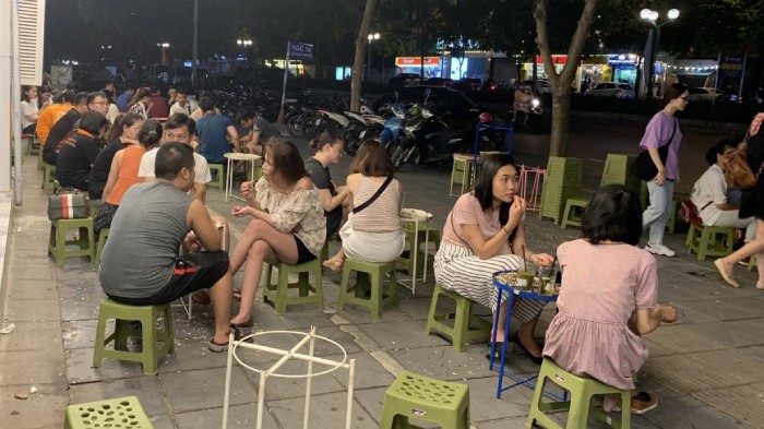 mở quán trà sữa vỉa hè