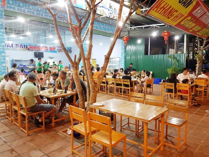 Không Gian Quán Nhậu Rộng Rãi