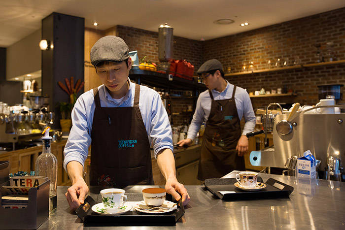Nhân Viên Quán Cafe