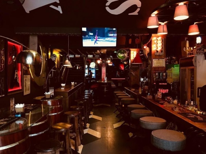 Mở quán cafe bar