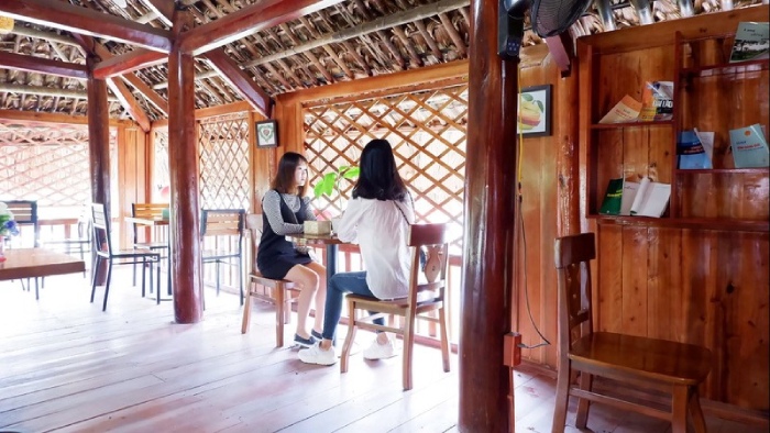 Mở quán cà phê gỗ