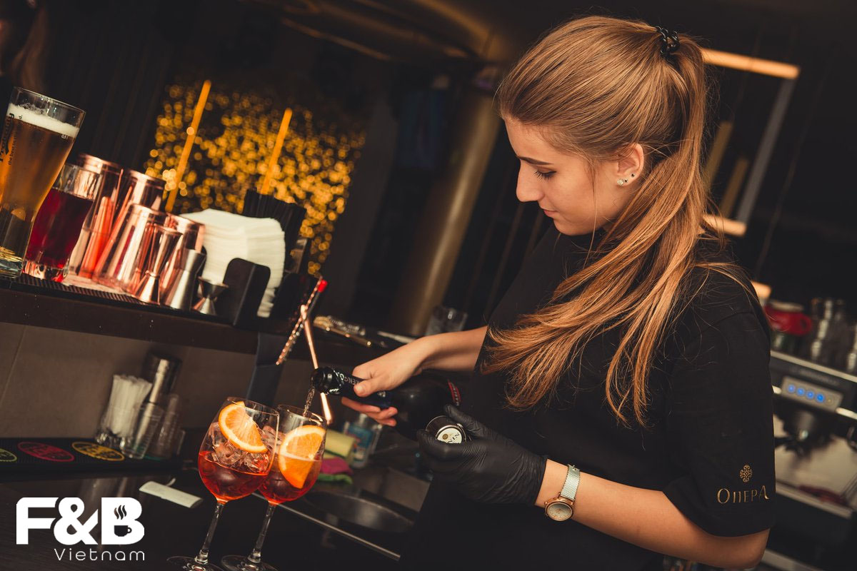 Những Lý Do Cho Thấy Bartender Là Một Công Việc Tuyệt Vời