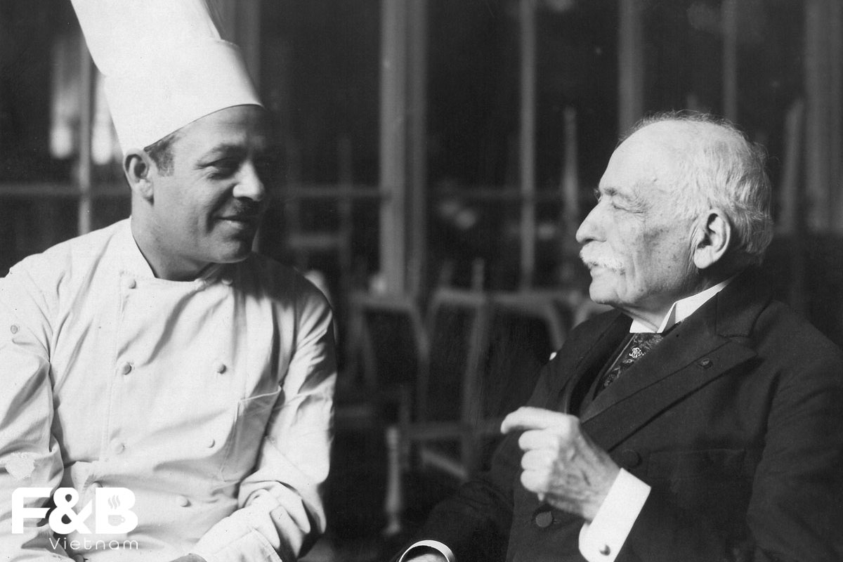 Ý Nghĩa Ẩn Sau Trong Câu Trả Lời “Yes, Chef”