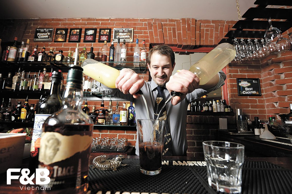 Trở Thành Bartender Có Cần Bằng Cấp Không?