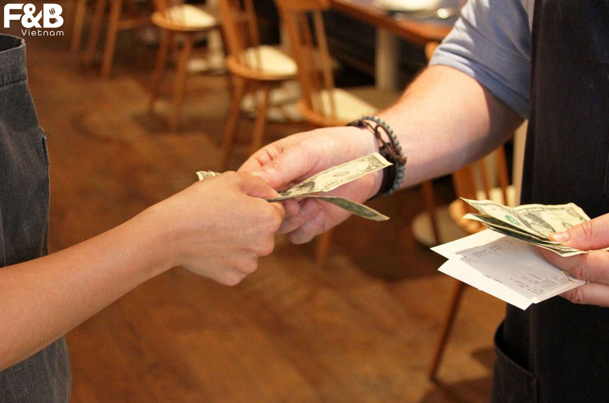Những Chiến Lược Phân Chia Tiền Tip Cho Nhân Viên