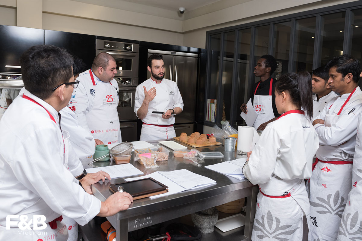 Các Kỹ Năng Cần Thiết Giúp Bạn Trở Thành Một Commis Chef Chuyên Nghiệp