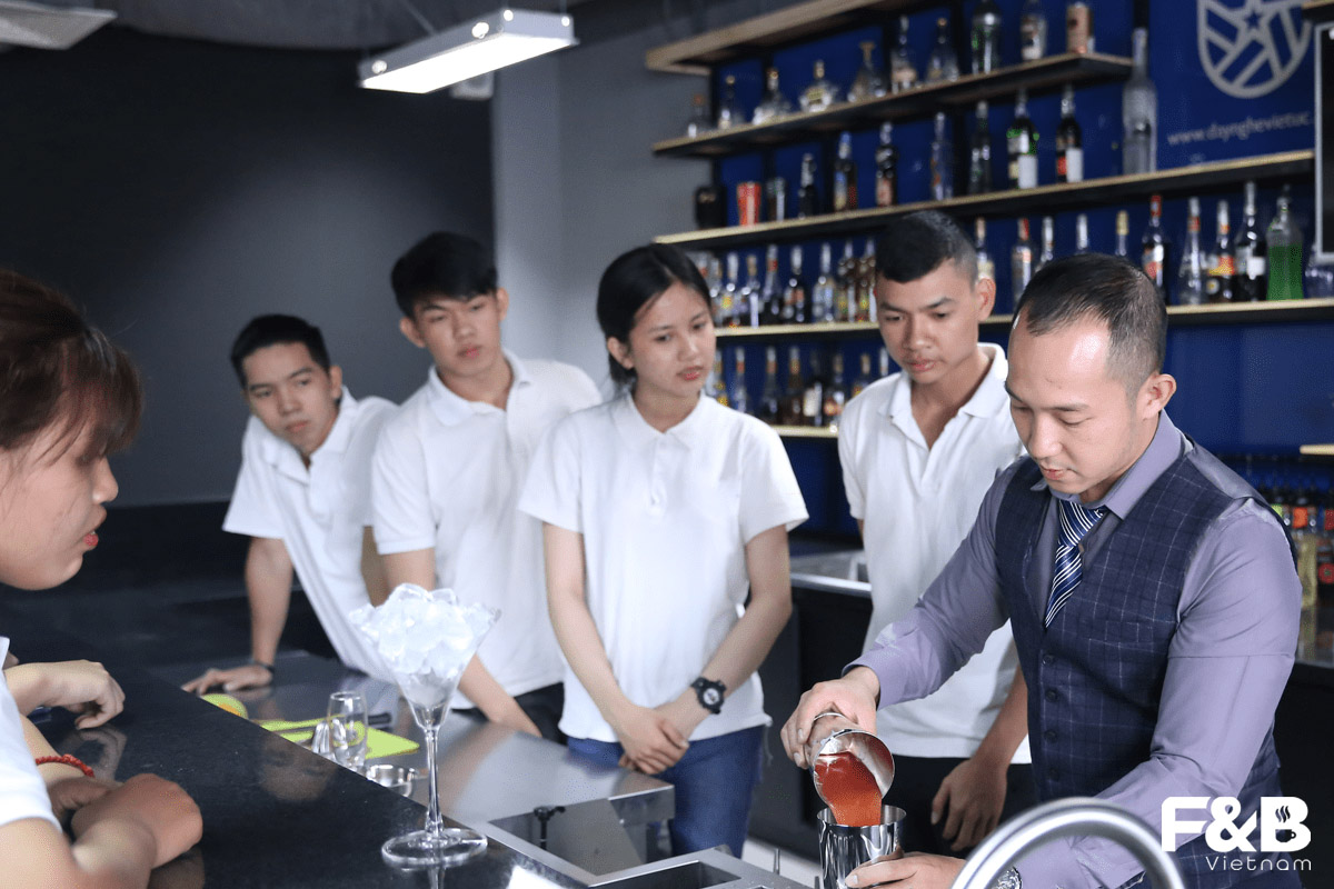 Top 9 Địa Chỉ Học Pha Chế Uy Tín Nhất Tại TP. HCM