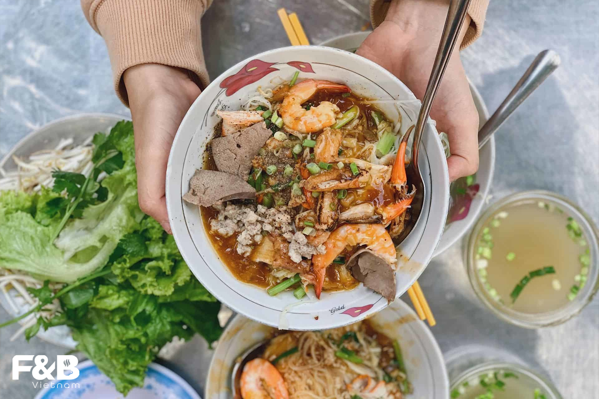 Food Tour Sài Gòn: Lịch Trình Food Tour Trọn Vẹn Một Ngày Khi Lần Đầu Đến Sài Gòn?