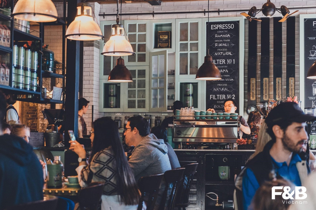 Bán Cà Phê Giá Rẻ Có Phải Chiến Lược Đúng Đắn Trong Thời Điểm Này