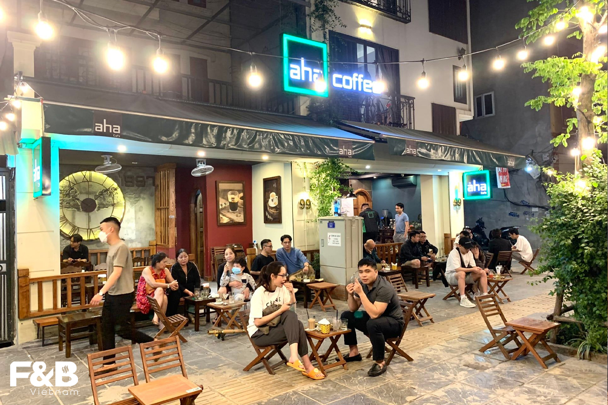 Mở Quán Cà Phê Với Tư Duy Cạnh Tranh: Làm Gì Để Nổi Bật Hơn Đối Thủ?