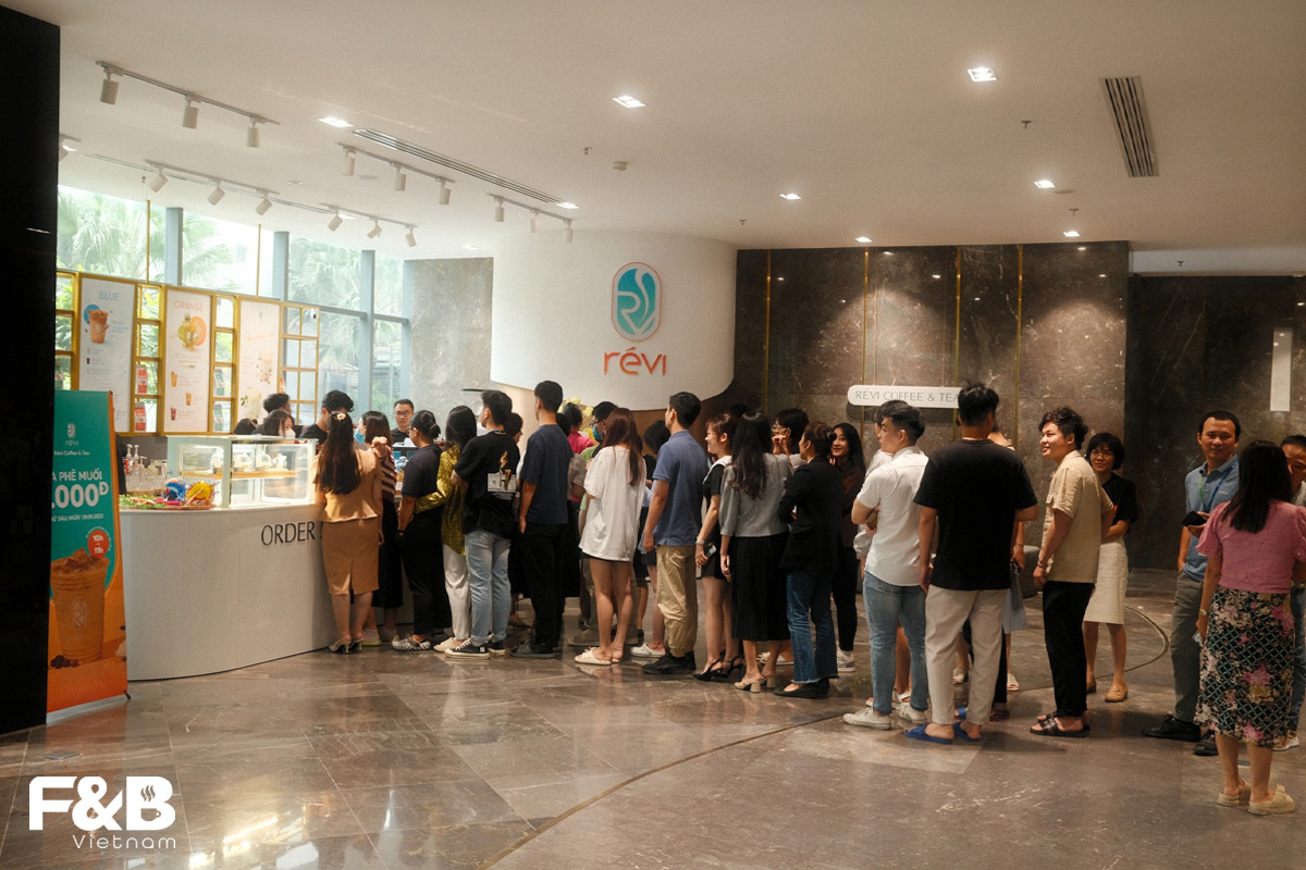 "Rời Bỏ" Dịch Vụ Giao Hàng, Cựu Ceo Goviet "Lấn Sân" Sang Kinh Doanh Cà Phê, Vừa Mở Thương Hiệu Révi Coffee & Tea Đã Khai Trương Hàng Loạt Cửa Hàng